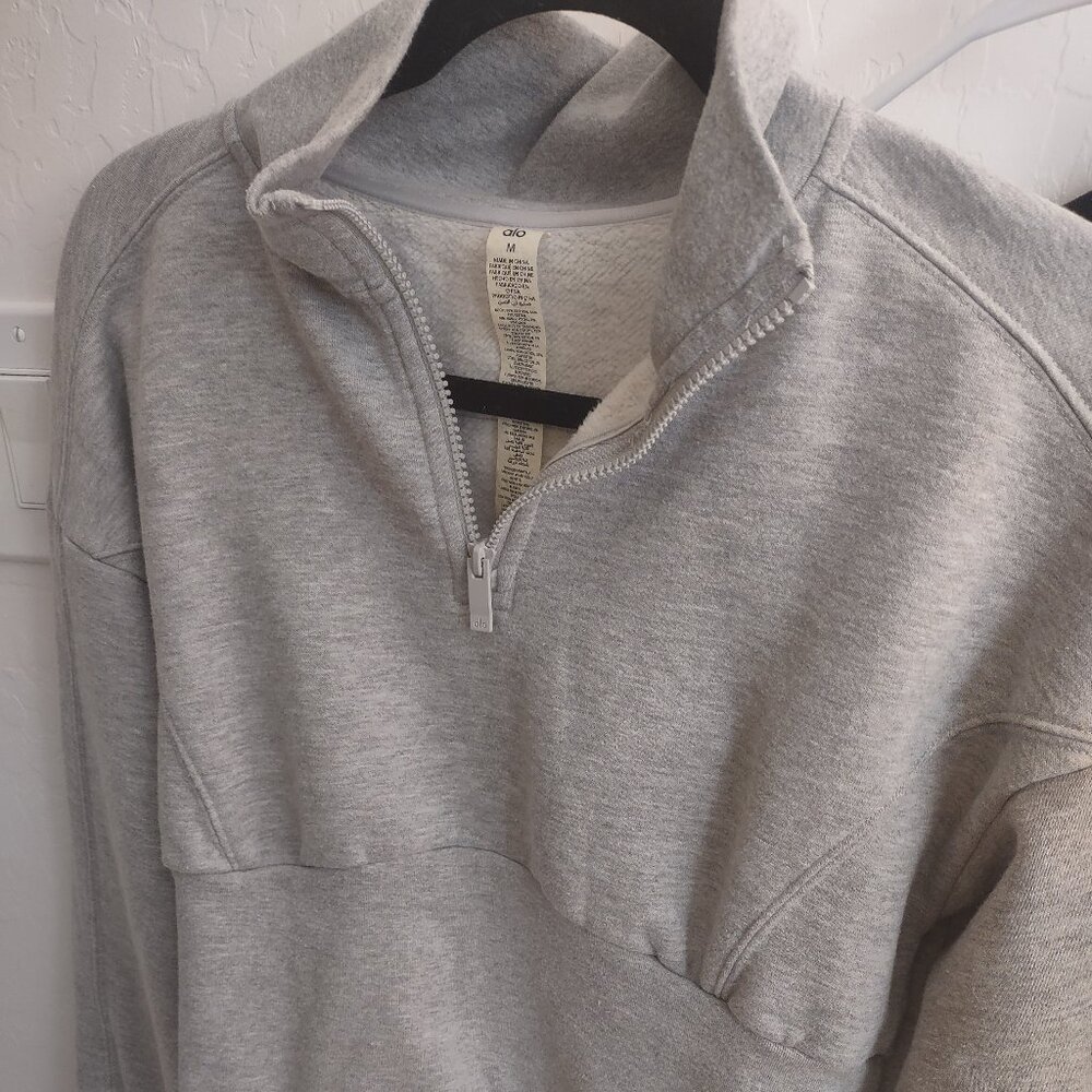 Alo Cropped Half-Zip Sweatshirt